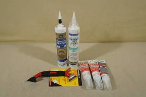 Assorted Caulking with Caulking Tool