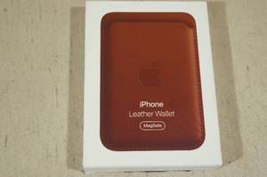 iPhone MagSafe Leather Wallet