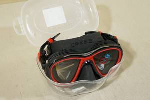 Cressi Quantum Swim Mask -BlackRed
