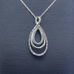 lot 47B image: Amazing Diamond Elongated Raindrop Triple Dangle Drop Pendant Necklace in White Gold $1,275 Retail VIDEO 