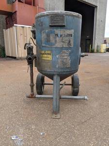P&G 24WB Sandblaster Pot F
