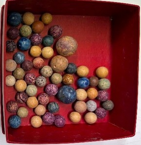 lot 19 image: Vintage Marble lot LOTS OF OLD ONES