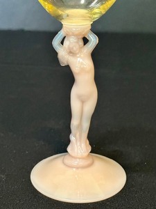 lot 140 image: Vintage Cambridge Nude Stem