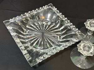 lot 136 image: Antique Large Heisey Crystal Garden Dish and Pair of Wampum Candle Holders