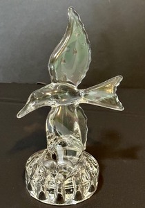 lot 41 image: Vintage 1940s Cambridge Glass Seagull Floral Frog