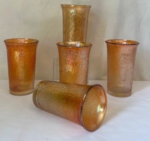 lot 122 image: Vintage Carnival Glass Treebark Pitcher and Tumblers Set