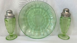 lot 127 image: Depression Uranium Glass Block Optic Serving Bowl, S&P Set, and Rare Saucer wCup Ring