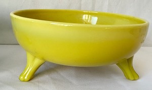lot 187 image: Two Vintage Cambridge Glass Azurite and Primrose Footed Bowls