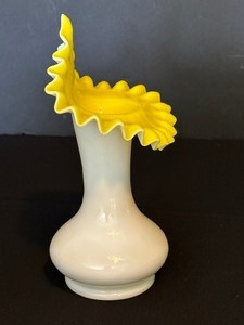 lot 174 image: Vintage Fenton Yellow Overlay Vase
