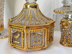 lot 176 image: Variety of Vintage Imperial Glass Items