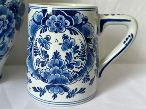 lot 155 image: 3 Pcs De Porceleyne Fles Royal Delft Items