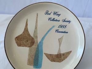 lot 258 image: Red Wing Collectors Society 1988 Convention Plate