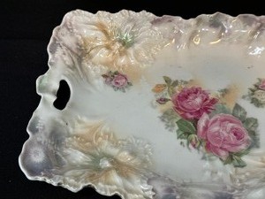 lot 254 image: Antique RS Prussia Dresser Tray