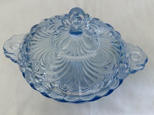 lot 92 image: Vintage Cambridge Caprice Moonlight Blue Glass Candy Dish