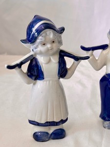 lot 93 image: Pair of Dutch Porcelain Figurines