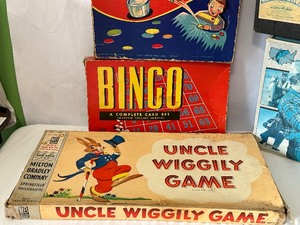 lot 226 image: Variety of Vintage Boardgames