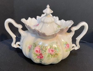 lot 268 image: Vintage RS Prussia Serving Pieces