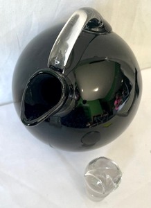lot 278 image: Ebony Tilt Decanter by Cambridge Glass