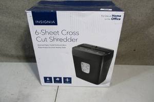 lot 60 image: Insignia - 6-Sheet Crosscut Shredder - Black
