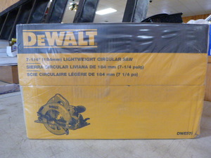 lot 38 image: DeWalt 7 14 Lightweight Circular Saw
