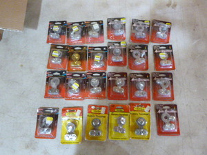 lot 79 image: 24 Side Post Battery Terminals