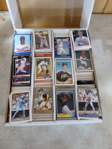 lot 153 image: Large Box of Baseball Cards