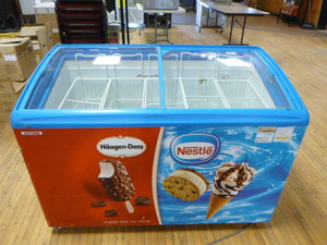 AHT RIO S 125 Commercial Sliding Door Freezer