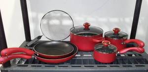lot 504 image: Paula Dean Cookware