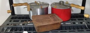 lot 515 image: Stove Top Pop Corn Makers (3). Vintage
