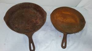 lot 543 image: Cast Iron Pans (2)