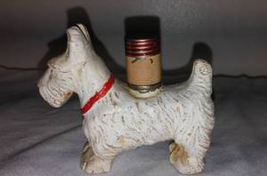 lot 564 image: Vintage 1940s Scottie Dog Lighter.
