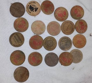 lot 585 image: Wooden Nickles (26).