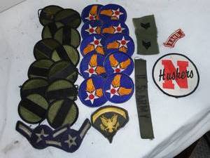 lot 586 image: Military Patches and More (29)