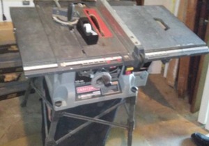 lot 807 image: Craftsman Table Saw 10 in. blade.