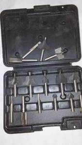 lot 770 image: Black and Decker Router bit set, 15 piece.