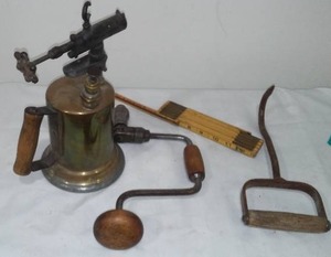 lot 779 image: Vintage Torch, folding tape measure and more.