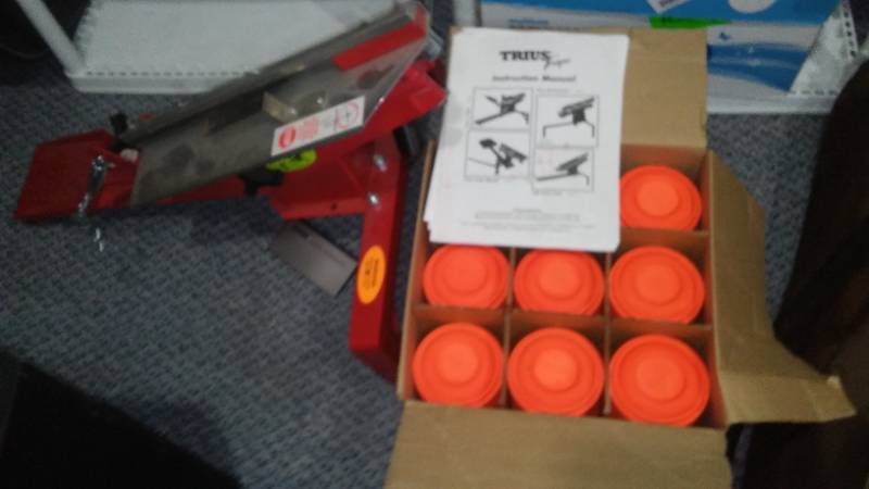 Trius Clay Pigeon Thrower And Case.