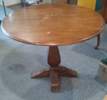 42 Dropleaf Table and Chairs (2)