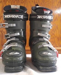 Nordica Down Hill Shi Boots And Carrying Bag.