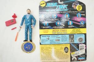 lot 16 image: Star Trek Commander Riker figure and accessories