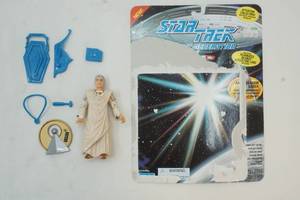 lot 35 image: Star Trek The Next Generation Collector Series 7th Season