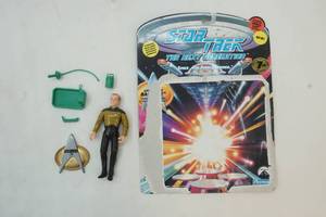 lot 41 image: Star Trek The Next Generation Collector Series 7th Season
