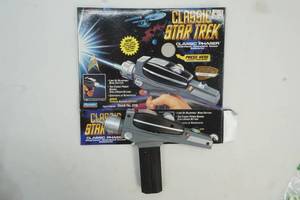 lot 67 image: Classic Star Trek - Playmates
