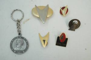 lot 101 image: Star Trek Pins