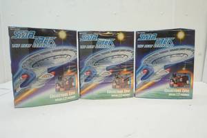 lot 116 image: Star Trek The Next Generation Collector Case