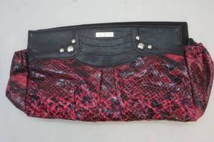 lot 142 image: Miche Handbag