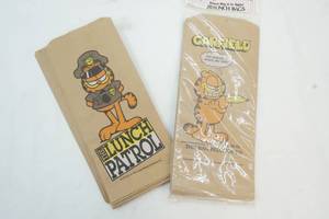 lot 166 image: Paper Bags