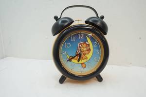 lot 180 image: Large Clock