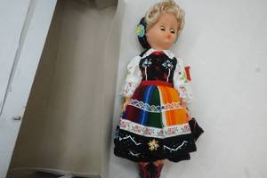 lot 219 image: Traditional Folk Style Doll