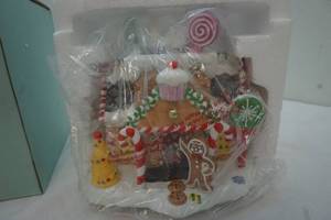 lot 249 image: Party lite